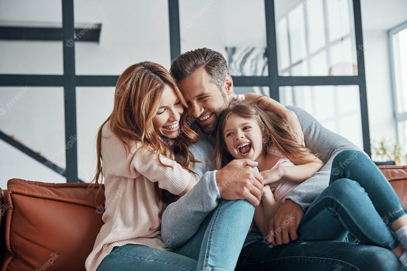 Família reunida em casa